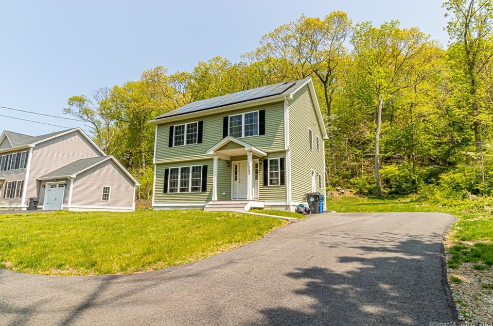 1060 Long Cove Rd, Gales Ferry, CT 06335