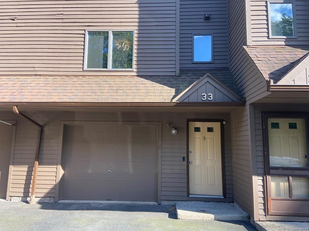489 Wolcott St #33, Bristol, CT 06010