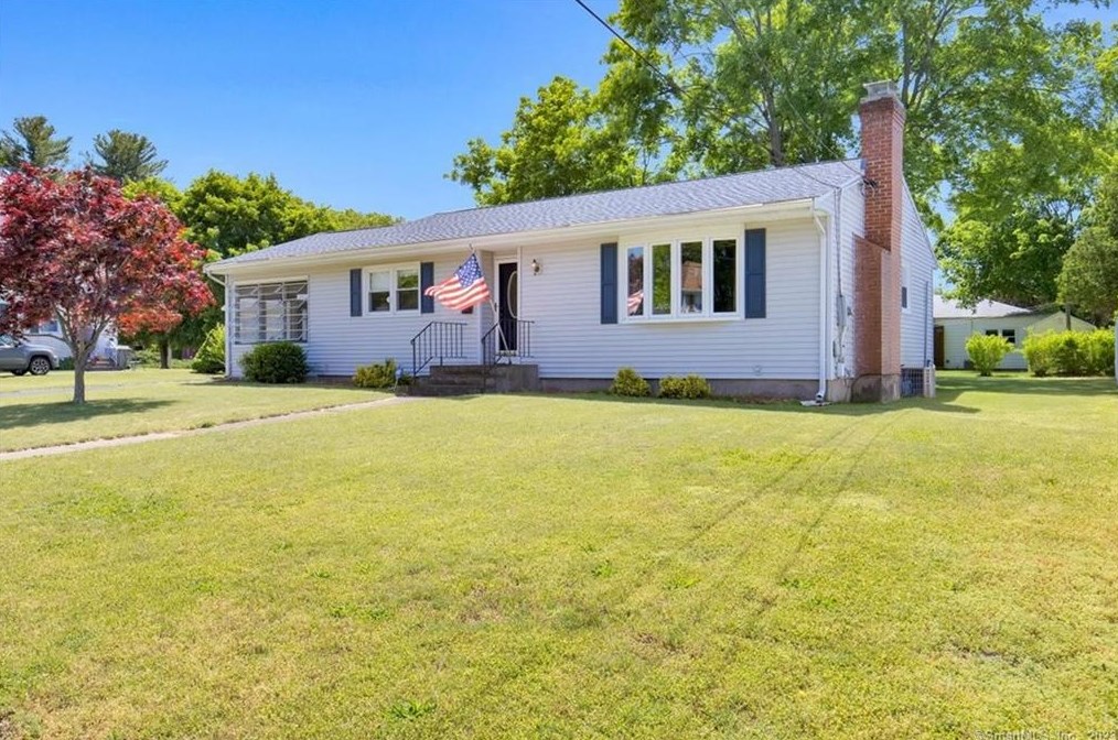 12 Schaller Rd, Manchester, CT 06042