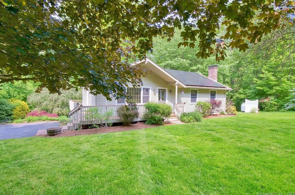 104 Gates Rd, Exeter, CT 06249