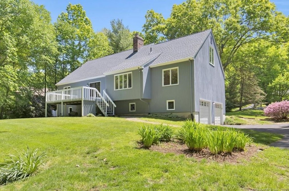 143 Eastbury Hill Rd, Glastonbury, CT 06033