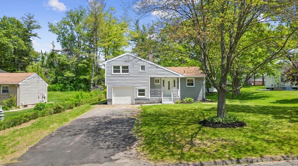 14 Philip Henry Cir, Windsor, CT 06095