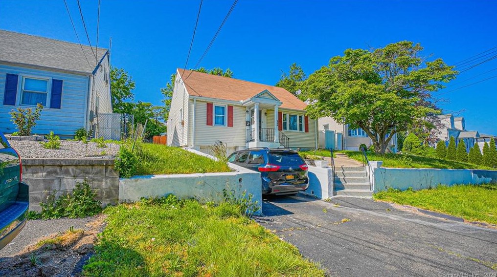 264 Truman St, Bridgeport, CT 06606