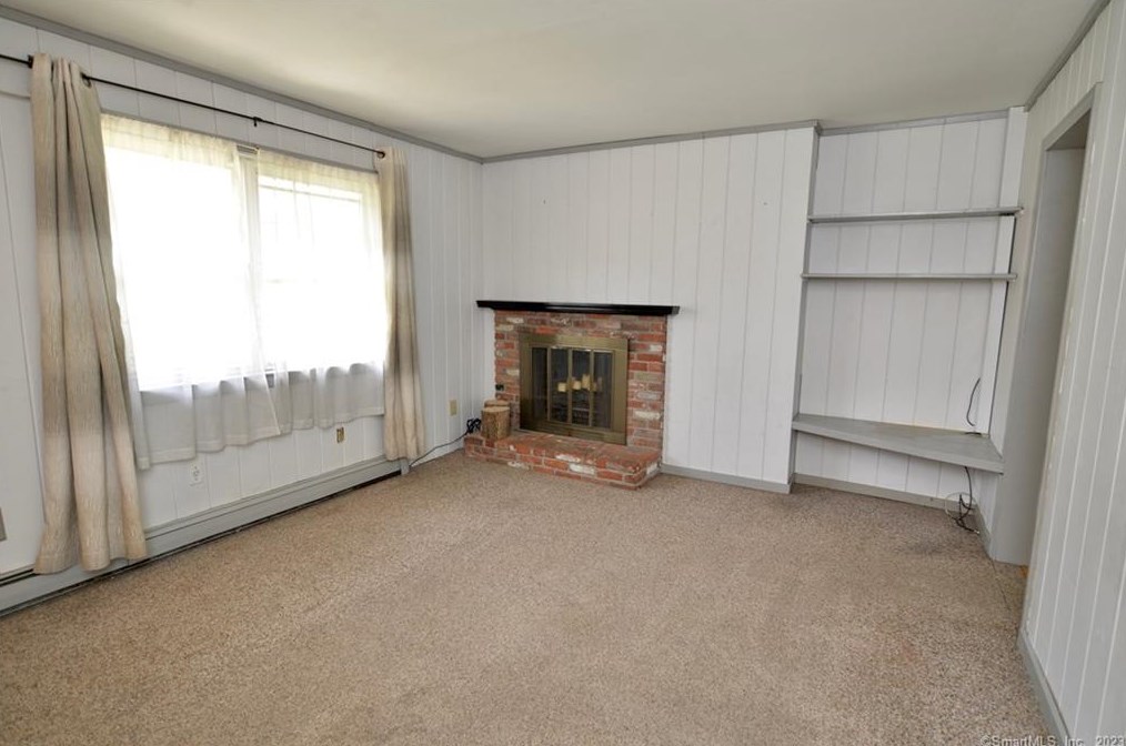 45 Homestead Ln #45, Brookfield Center, CT 06804