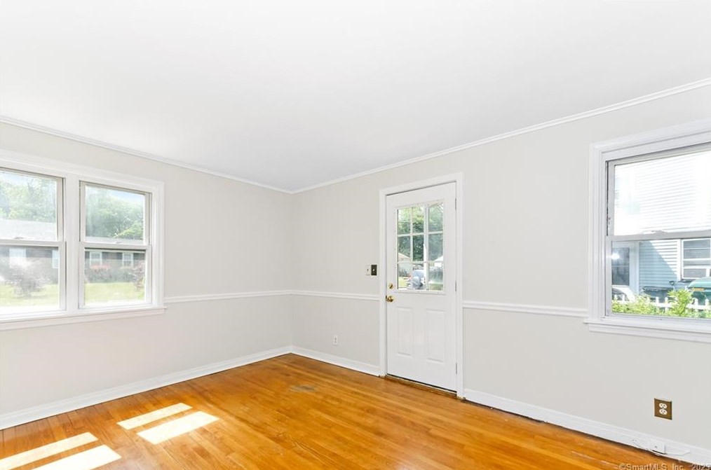50 Beacon View Dr, Fairfield, CT 06825