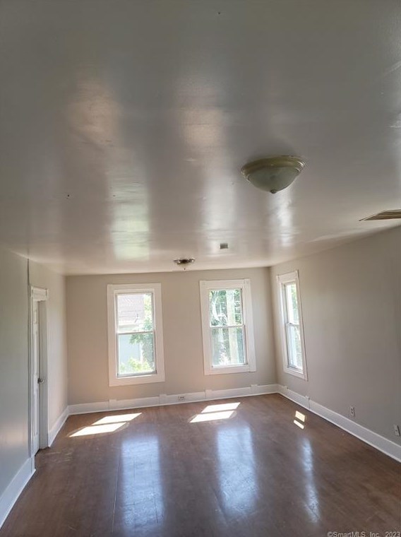 168 Lloyd St #3, New Haven, CT 06511
