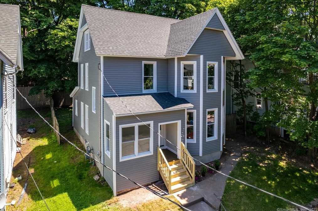 39 Goodwill Ave, Meriden, CT 06451