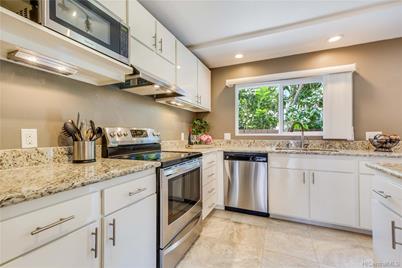 45 665 Haamaile St Beautiful 3 Bedroom Home Located In Kaneohe Woods With Gorgeous Mountain Views And 2 Oversized Lanais Ce With Images Property Management Split Ac Unit