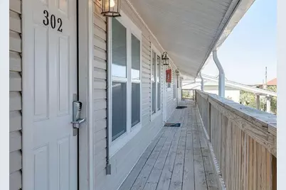 304 Barracuda Avenue #302, Fort Walton Beach, FL 32548 - Photo 1