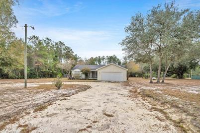 819 Woodlawn Road, Freeport, FL 32439 - Photo 1