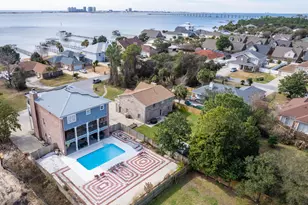 8916 Schooner Ct, Navarre, FL 32566 - Photo 1