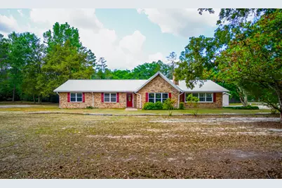 1097 Bob McCaskill Drive, Defuniak Springs, FL 32433 - Photo 1