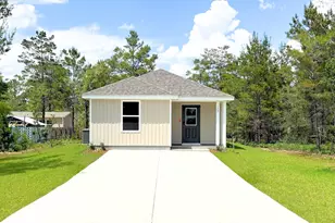 115 E Tiger Lily Ln E, Defuniak Springs, FL 32433 - Photo 1