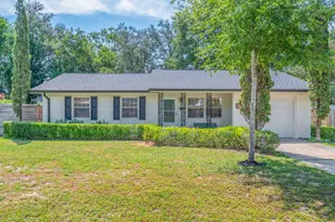 310 22nd St, Niceville, FL 32578 - Photo 1