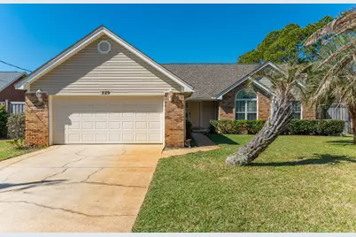 529 E Timberlake Drive E, Mary Esther, FL 32569 - Photo 1