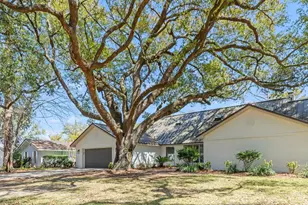 120 Bahia Vista Dr, Niceville, FL 32578 - Photo 1