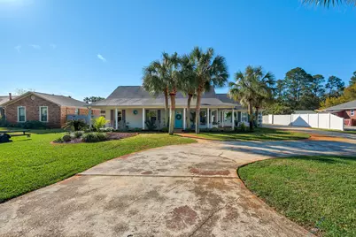 2957 Coral Strip Parkway, Gulf Breeze, FL 32563 - Photo 1