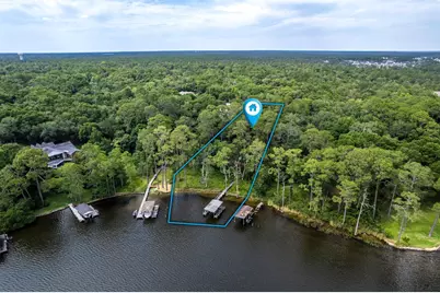 2802 Edgewater Drive, Niceville, FL 32578 - Photo 1