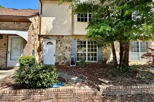 947 Ashley Ln, Fort Walton Beach, FL 32547 - Photo 1