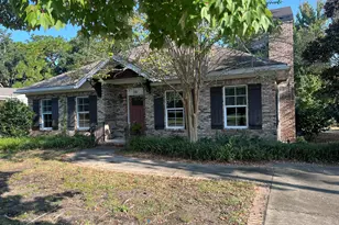 318 Chicago Ave, Valparaiso, FL 32580 - Photo 1