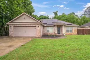 472 W College Blvd W, Valparaiso, FL 32580 - Photo 1