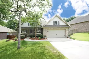 614 Red Fern Rd, Crestview, FL 32536 - Photo 1