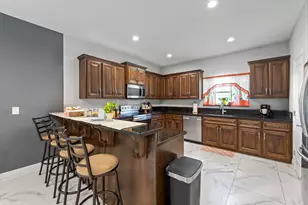 35 NW Baywood Ct NW, Fort Walton Beach, FL 32548 - Photo 1