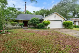 102 Bermuda Way, Niceville, FL 32578 - Photo 1