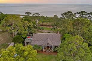 25 17th St, Apalachicola, FL 32320 - Photo 1