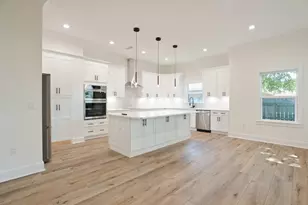 353 NE Okaloosa Road NE, Fort Walton Beach, FL 32548 - Photo 1