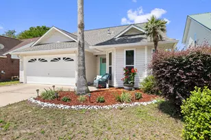 932 Claeven Cir, Fort Walton Beach, FL 32547 - Photo 1
