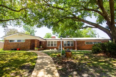 210 NW Pleasant Street NW, Fort Walton Beach, FL 32548 - Photo 1