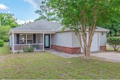 154 Patch Avenue, Crestview, FL 32539 - Photo 1