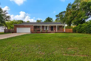 5699 Crestwood Dr, Milton, FL 32571 - Photo 1