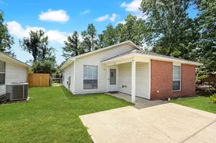 8943 Forest Oak Dr, Pensacola, FL 32506 - Photo 1