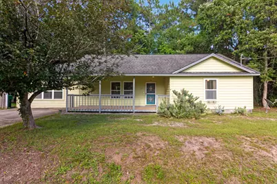 311 Ridgewood Avenue, Mary Esther, FL 32569 - Photo 1