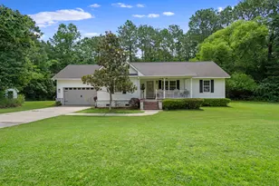 188 Country Manor Rd, Defuniak Springs, FL 32435 - Photo 1