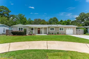 18 SE Waynel Circle SE, Fort Walton Beach, FL 32548 - Photo 1