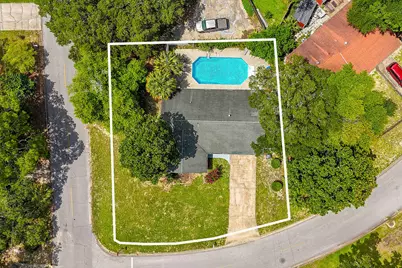 245 NW Bayou Woods Drive NW, Fort Walton Beach, FL 32548 - Photo 1