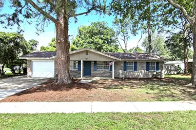 337 NW Victoria Avenue NW, Fort Walton Beach, FL 32548 - Photo 1