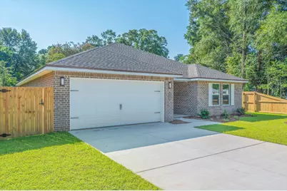 691 E Bowers Avenue E, Crestview, FL 32539 - Photo 1