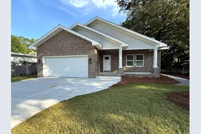 363 Washington, Valparaiso, FL 32580 - Photo 1