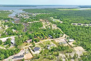 552 Hickory Bluff, Southport, FL 32409 - Photo 1