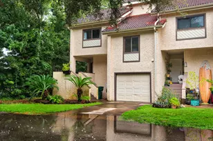 82 Marina Cove Dr, Niceville, FL 32578 - Photo 1