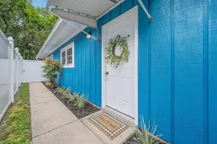 4 3rd Ave, Shalimar, FL 32579 - Photo 1