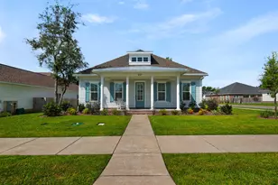 637 Chamomile Ct, Niceville, FL 32578 - Photo 1