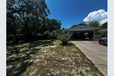 139 NW Robinwood Drive NW, Fort Walton Beach, FL 32548 - Photo 1