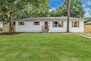 116 NW Moriarty Street NW, Fort Walton Beach, FL 32548 - Photo 1