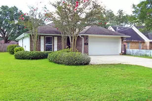 294 Schneider Dr, Fort Walton Beach, FL 32547 - Photo 1