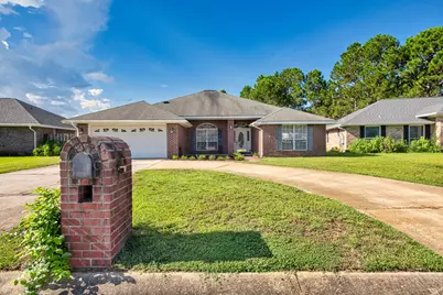 9912 Parker Lake Circle, Navarre, FL 32566 - Photo 1